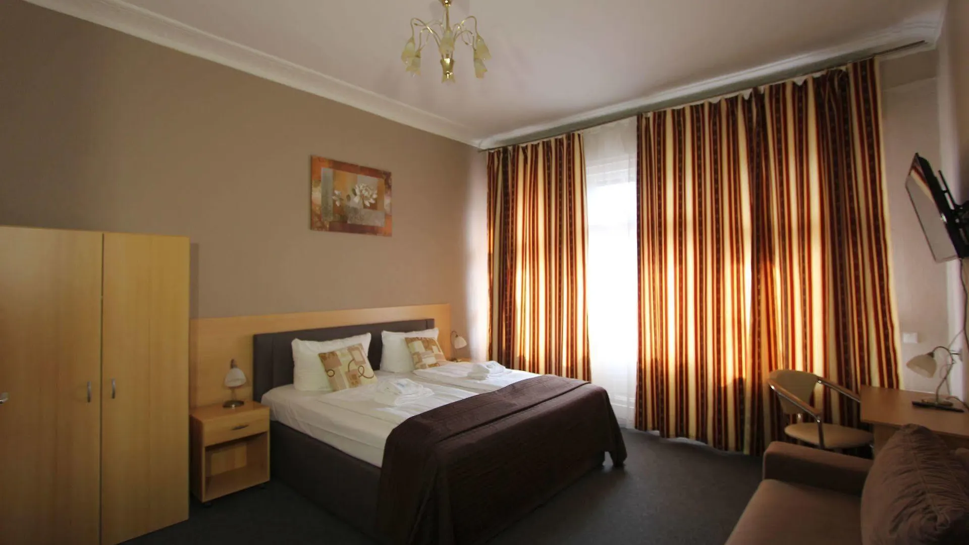 City Hotel Gotland Berlin 2*,
